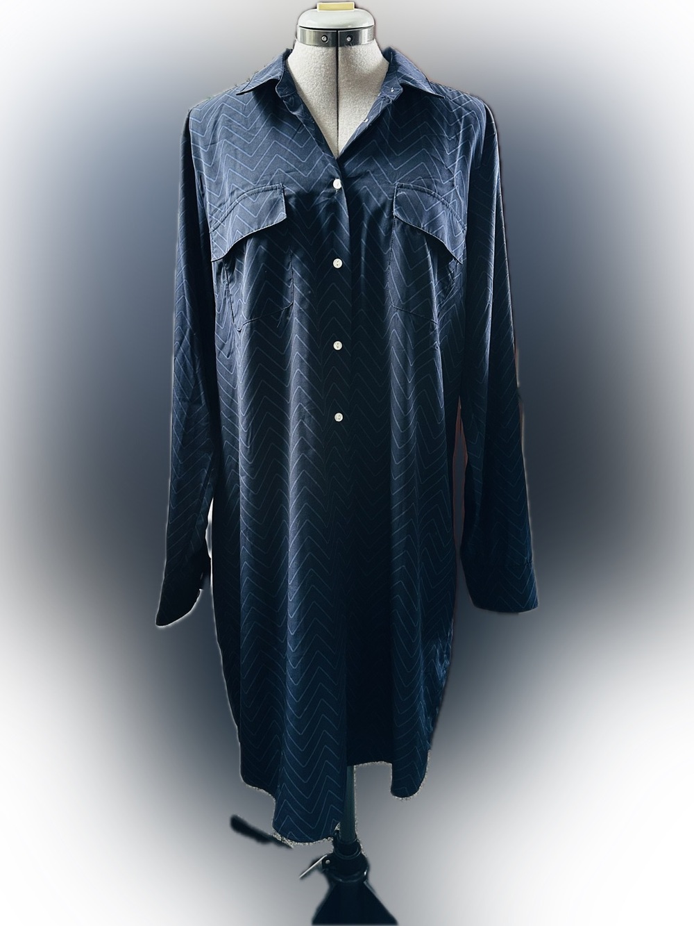 GAP Vintage Y2K Women’s Button Down Shirtdress with Chevron Pattern